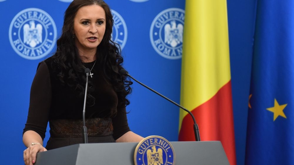 Natalia Intotero: Chiar daca sunt plecati din tara, romanii simt, vorbesc, se roaga in limba romana