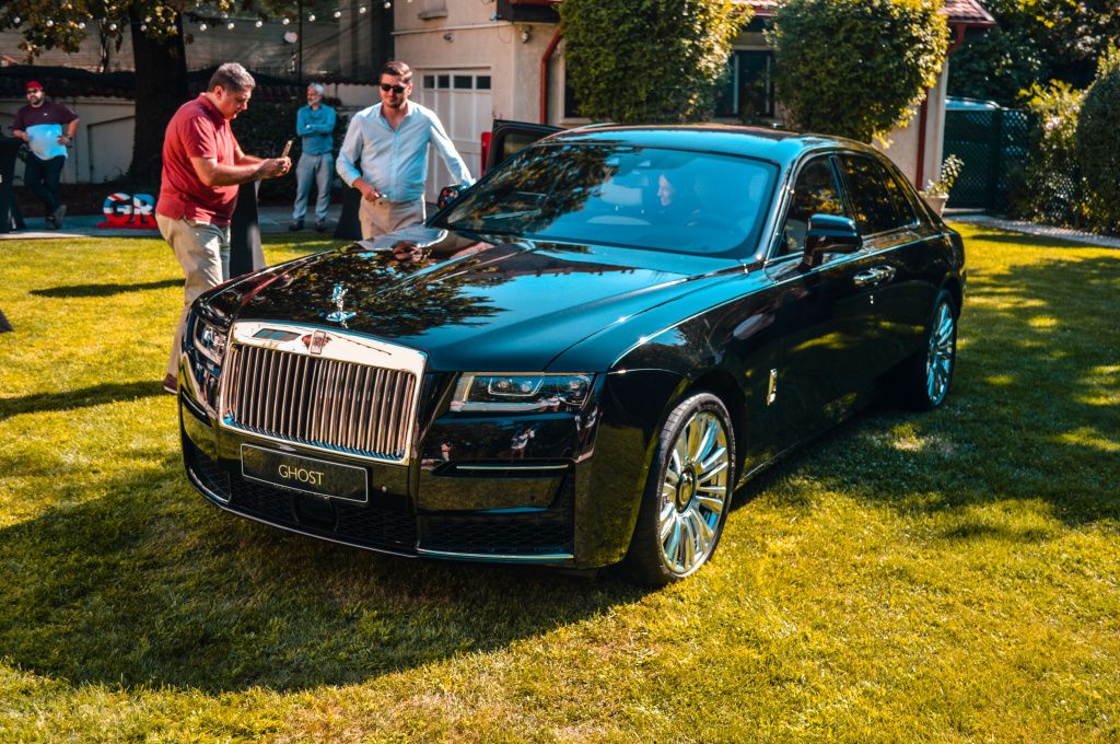 GALERIE FOTO | Rolls-Royce deschide un showroom în București - Imagine 9