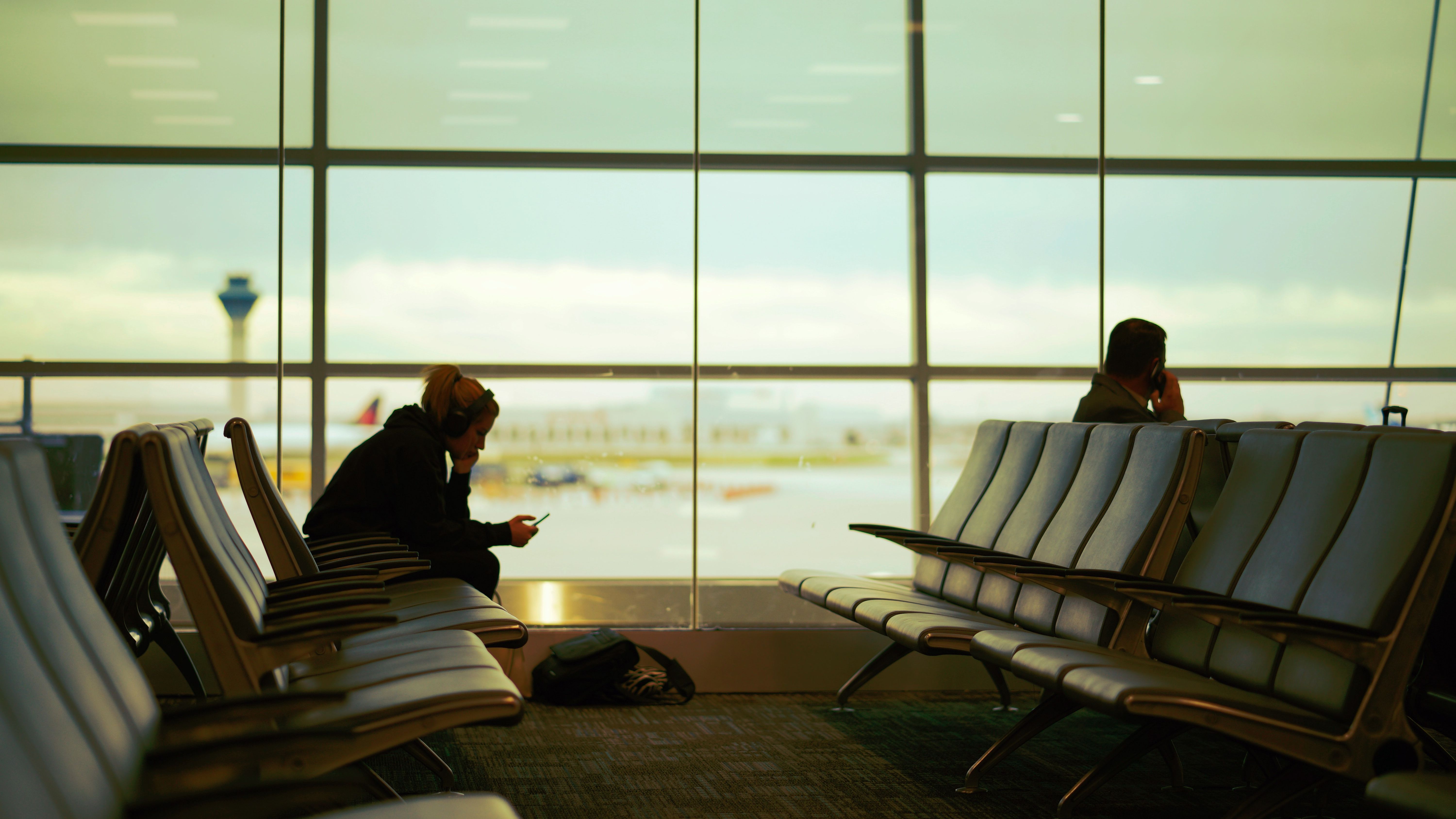 Creste traficul de pasageri pe aeroporturile din Romania