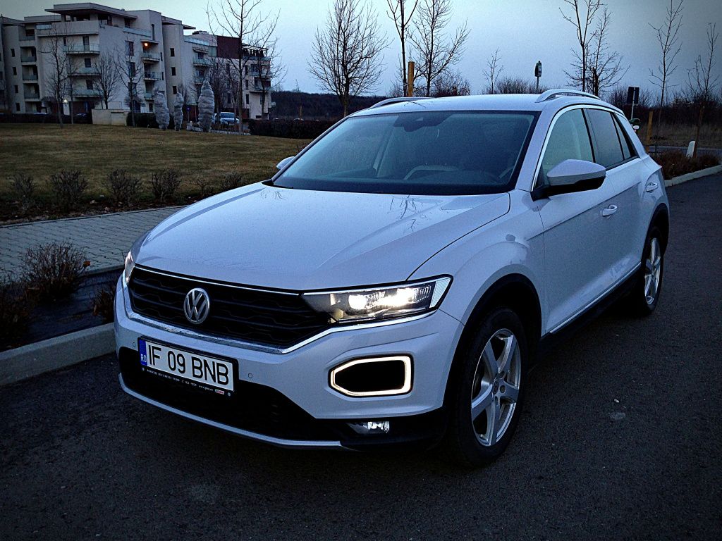 Volkswagen T-Roc - Imagine 8