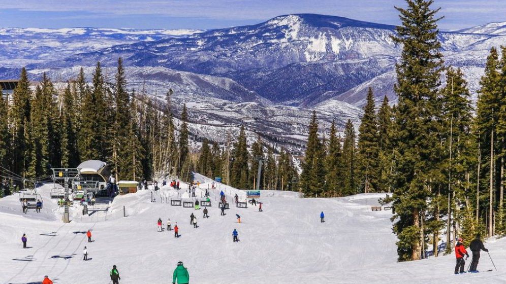 S-a deschis una dintre cele mai mari partii de schi din Romania. Investitie de peste 71 milioane de lei