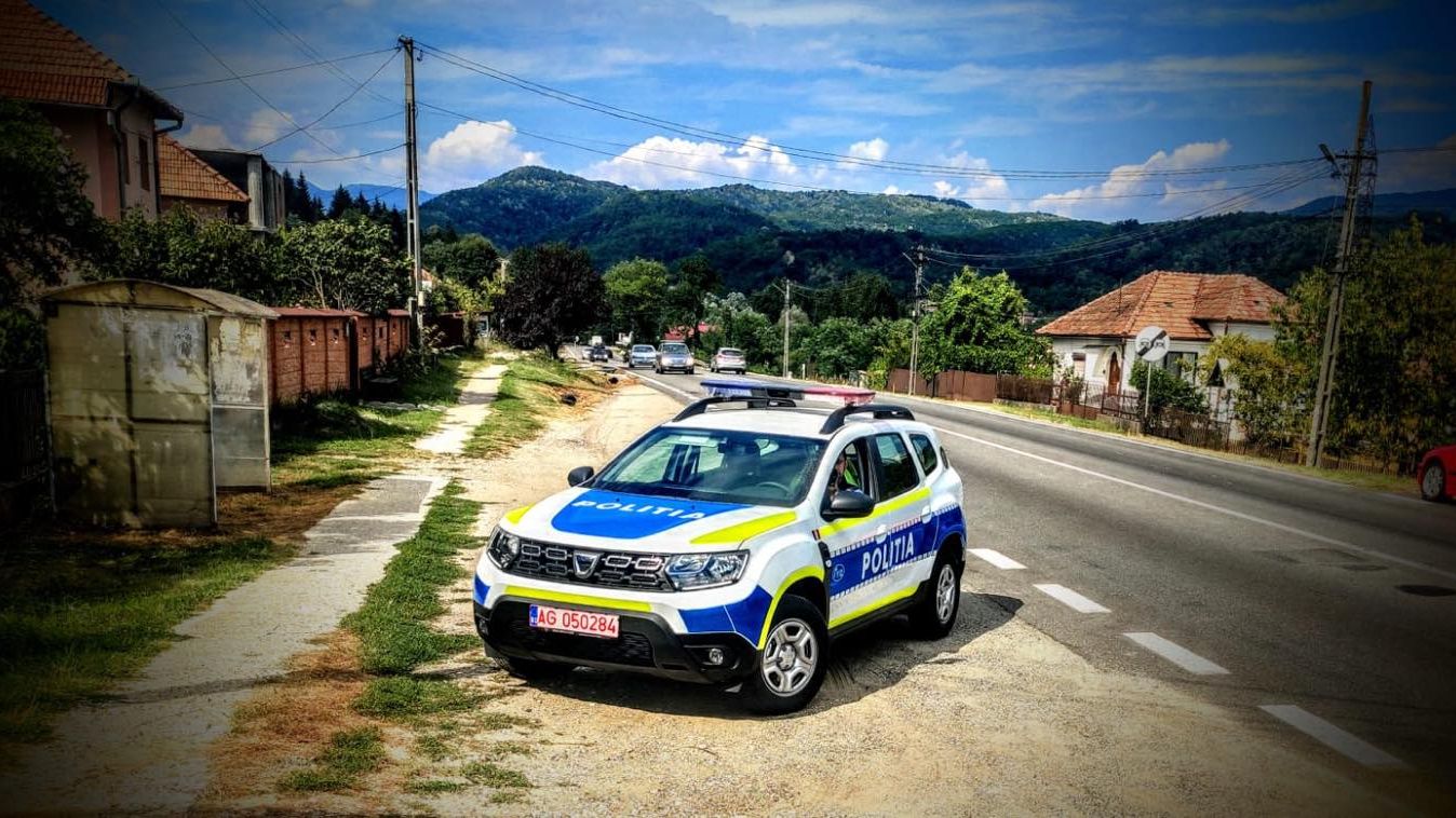 Mașinile Poliției Române, cu un design nou, pentru a fi mai vizibile și a se diferenția de Poliția Locală