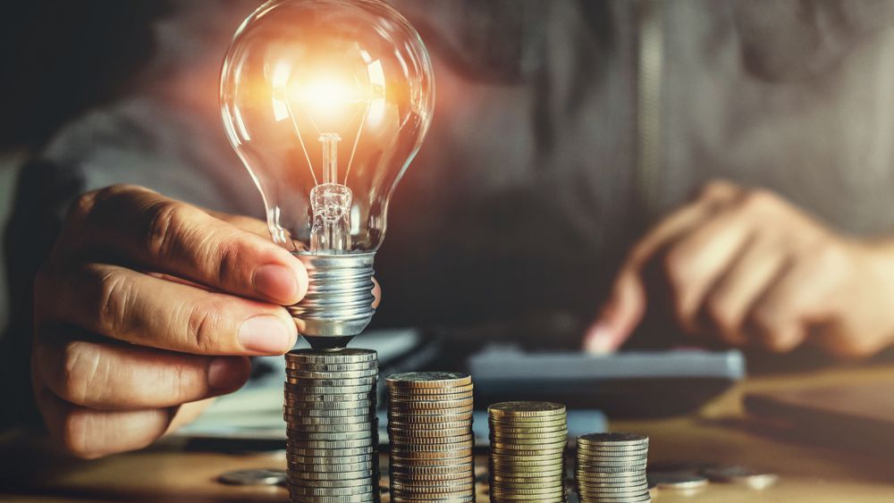 Hidroelectrica scumpește energia electrică în 2023 pentru clienții noi. Cu cât cresc prețurile