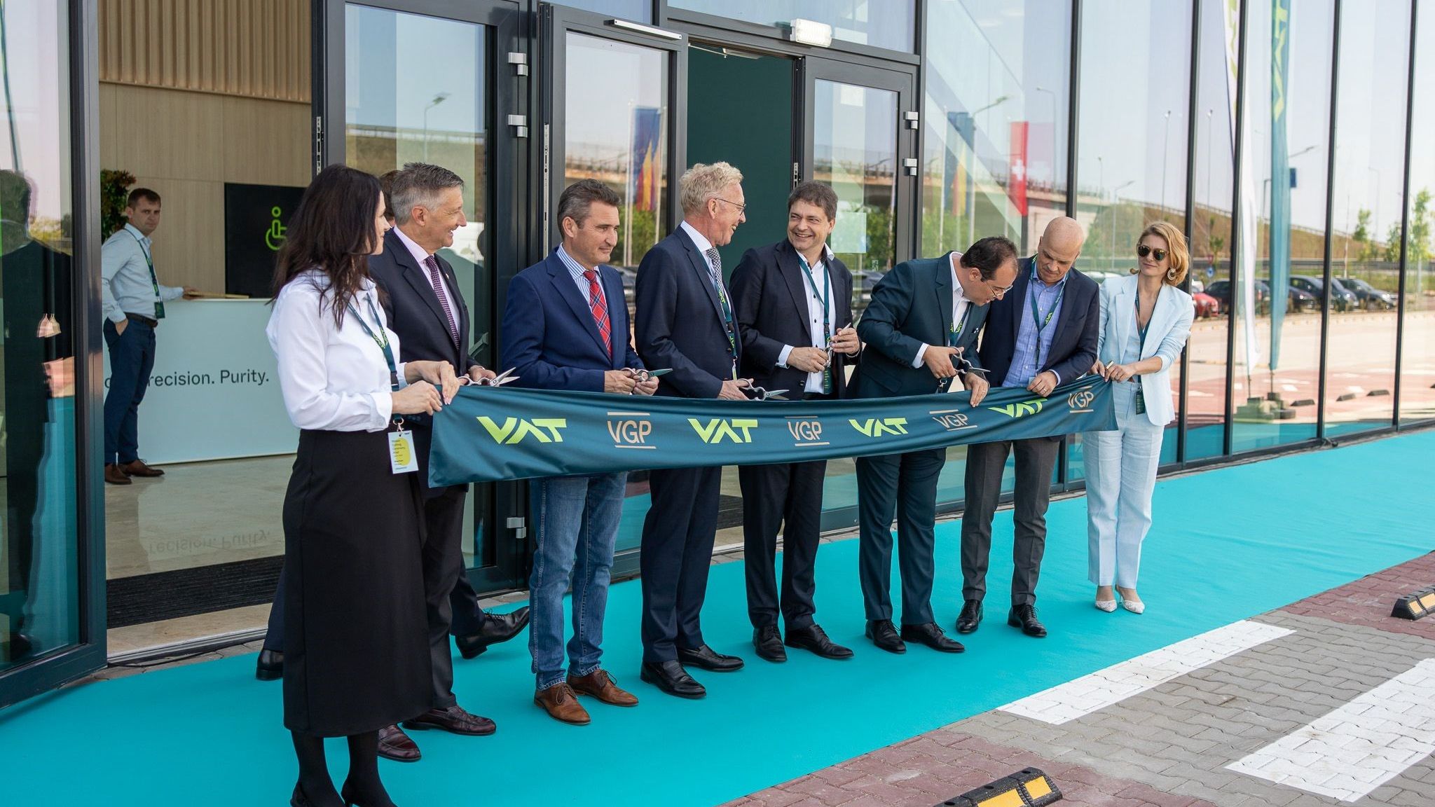 O nouă fabrică în România: Grupul VAT își deschide la Arad cel de-al treilea hub major la nivel global