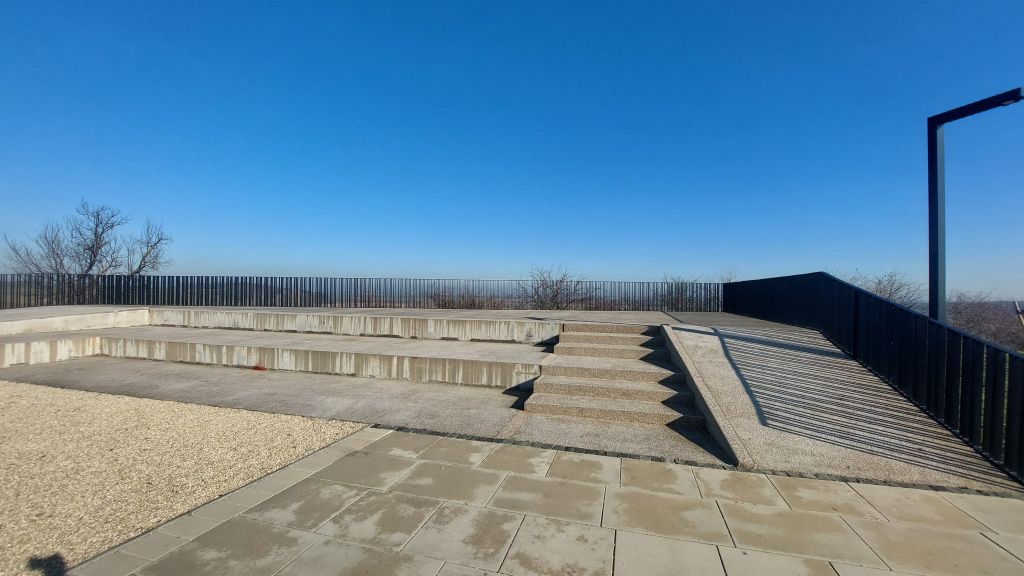 GALERIE FOTO | Cum arată "žacasă" la David Popovici, în complexul unde au numit o piscină dup - Imagine 29