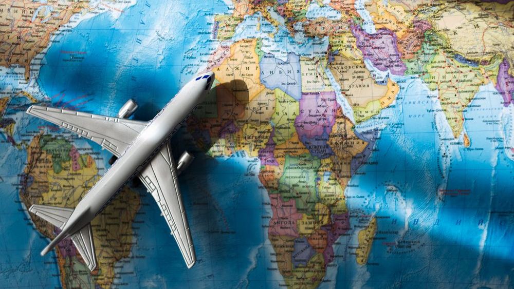 Ce servicii gratuite sau reduse ascund biletele de avion. Oferte care iti ieftinesc vacanta