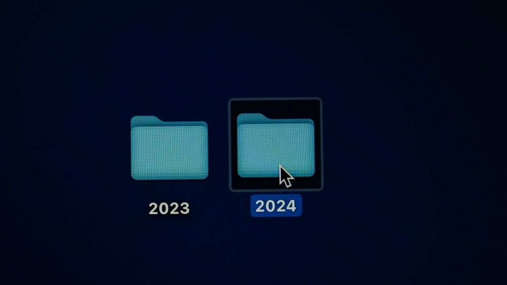 Topul celor mai mari amenințări pentru companii, în 2024. Atacurile cibernetice și fake news-ul sunt cap de listă