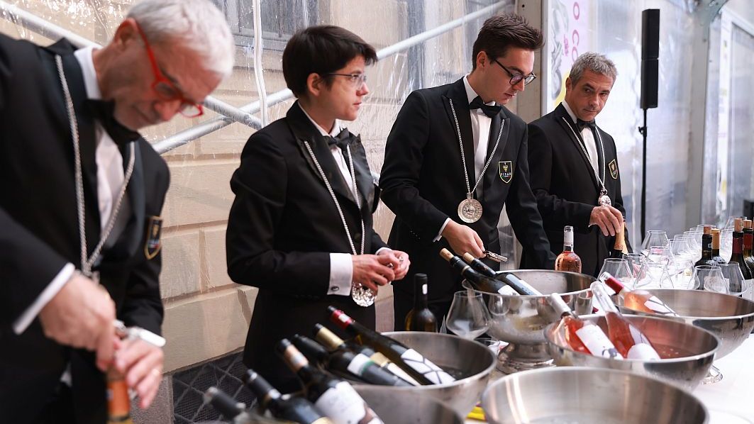 Cu ce vinuri vrea România să-i cucerească pe francezi sau pe italieni