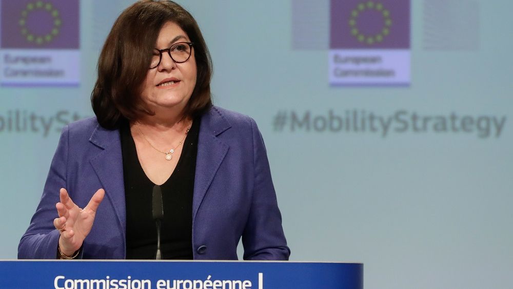 Adina Vălean: Certificatul verde digital nu e un document discriminatoriu, ci unul care va atesta că o persoană e sănătoasă