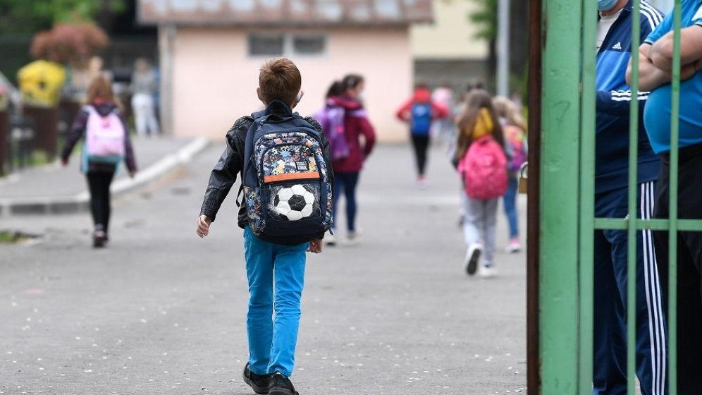 Educație: A doua zi de grevă generală în școli. Amenințări cu ieșirea masivă în stradă