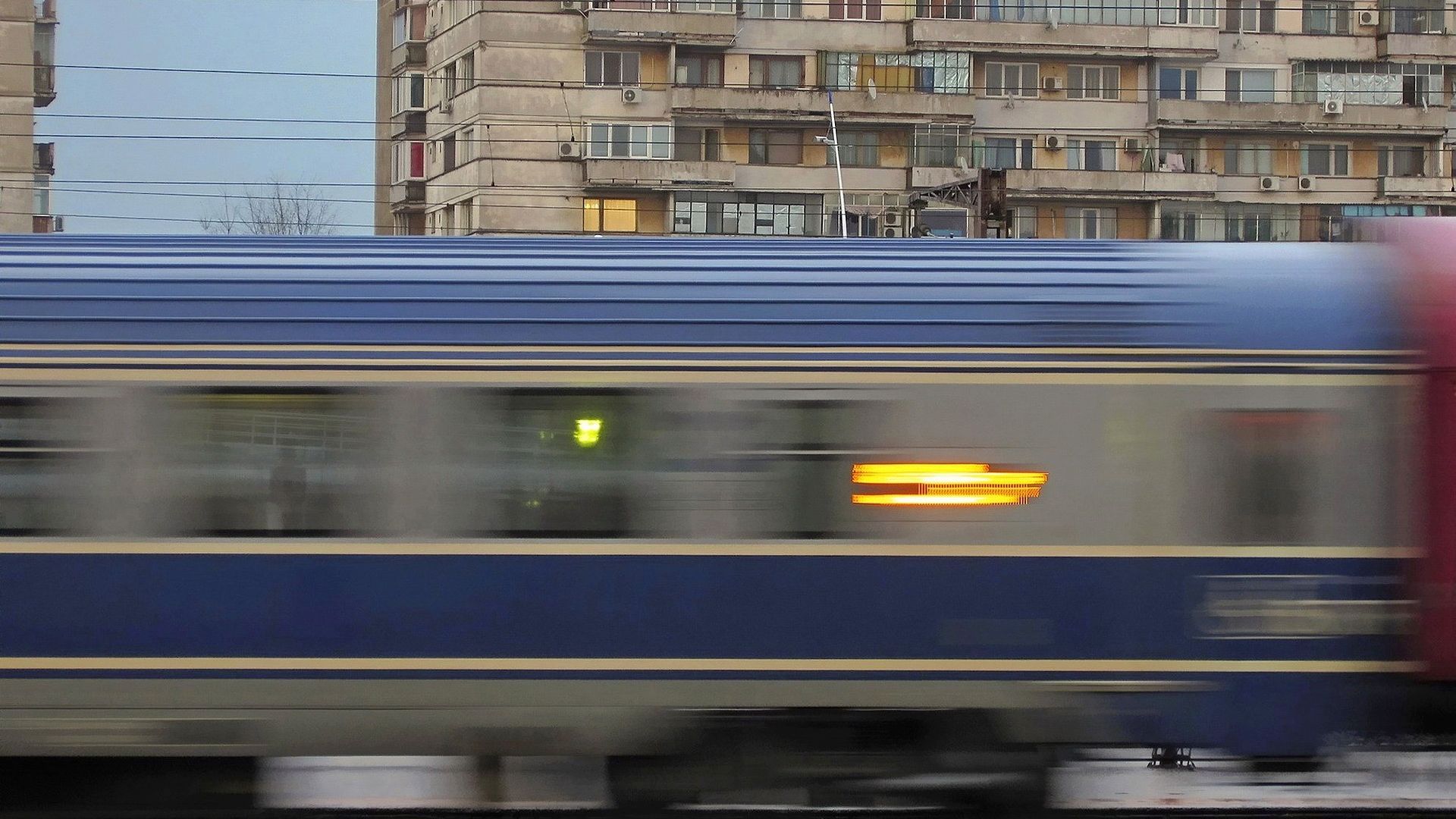Proiect de lege: Reduceri de 50% la transport, in perioada vacantei, pentru studentii romani din Diaspora