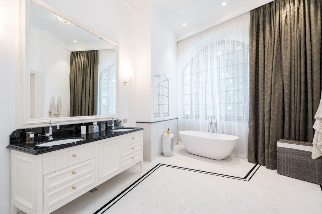 Cum arată un apartament de 2,5 milioane de euro din centrul Capitalei - Imagine 15