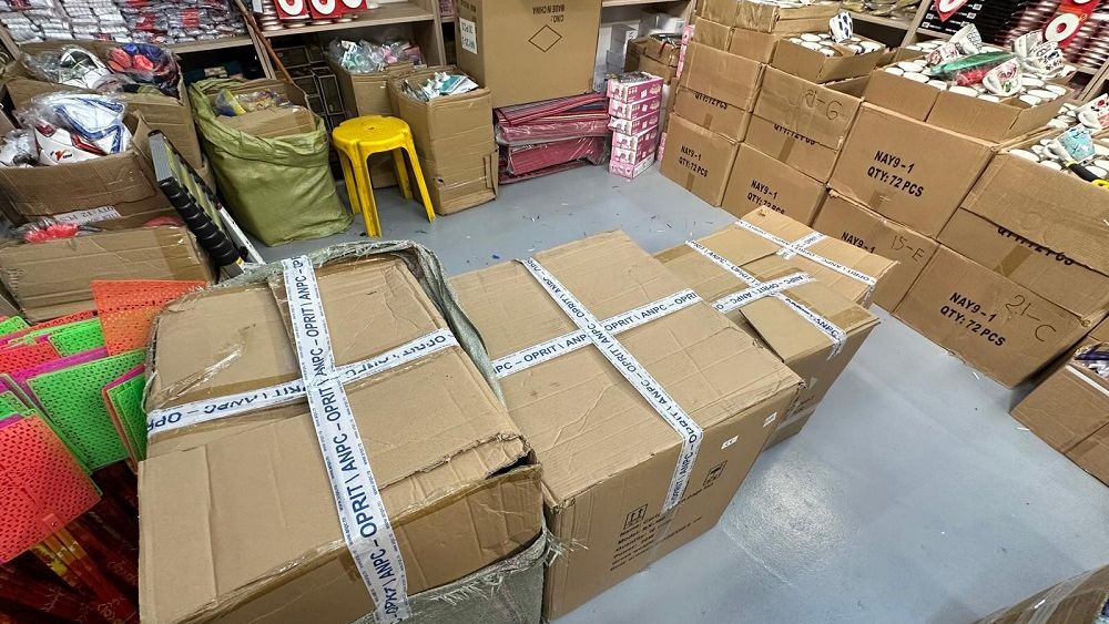 GALERIE FOTO | Controale ANPC la Complexul Comercial Doraly: Ce nereguli a găsit Piedone la fața locului