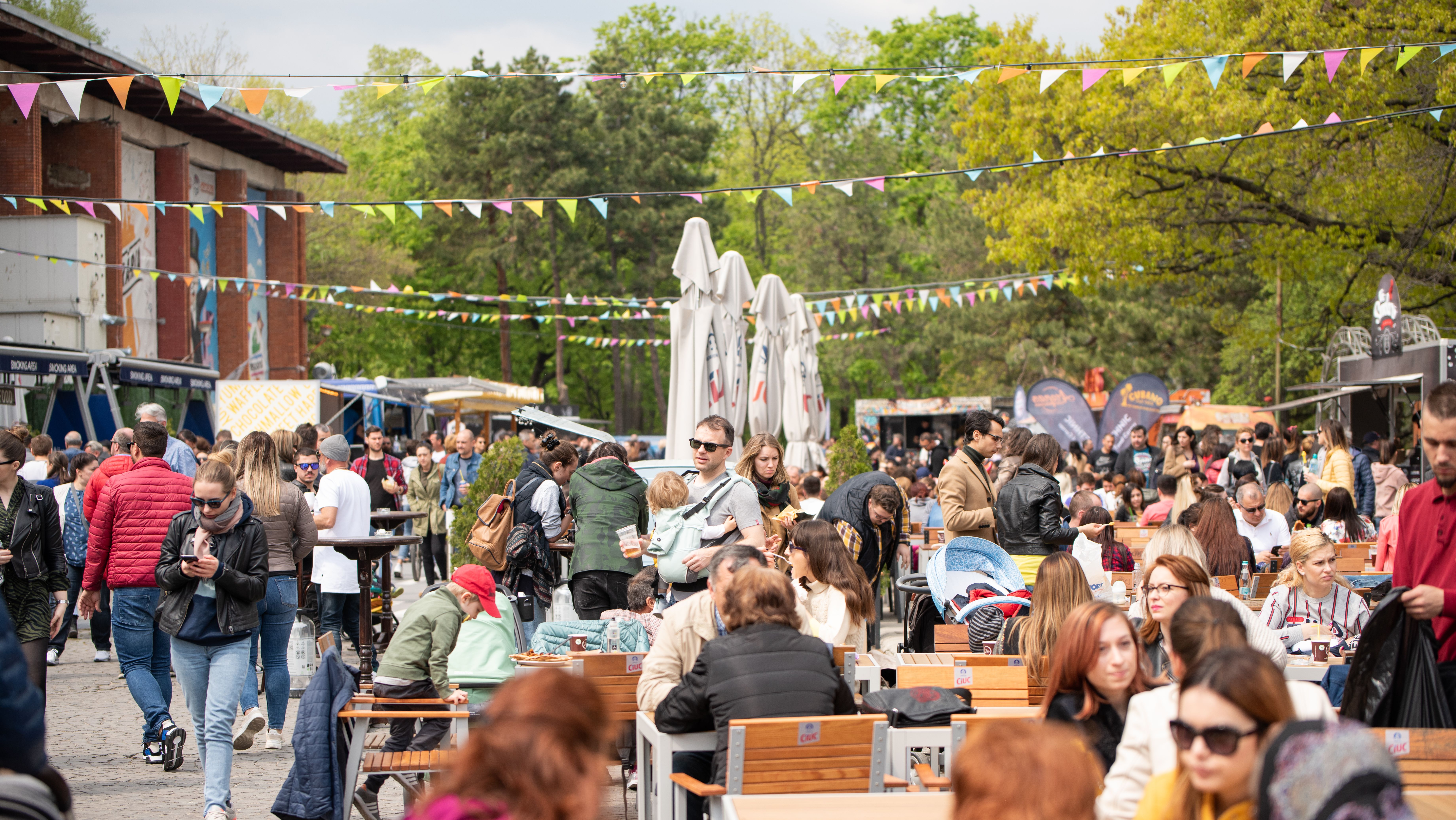 Liniile 100, 203 și 205 – deviate în weekend, pentru desfășurarea evenimentului „Bucharest Street Food Festival”