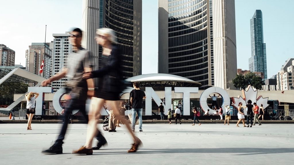 Romanii vor in Canada. Cautarile pe zboruri au crescut fata de 2017