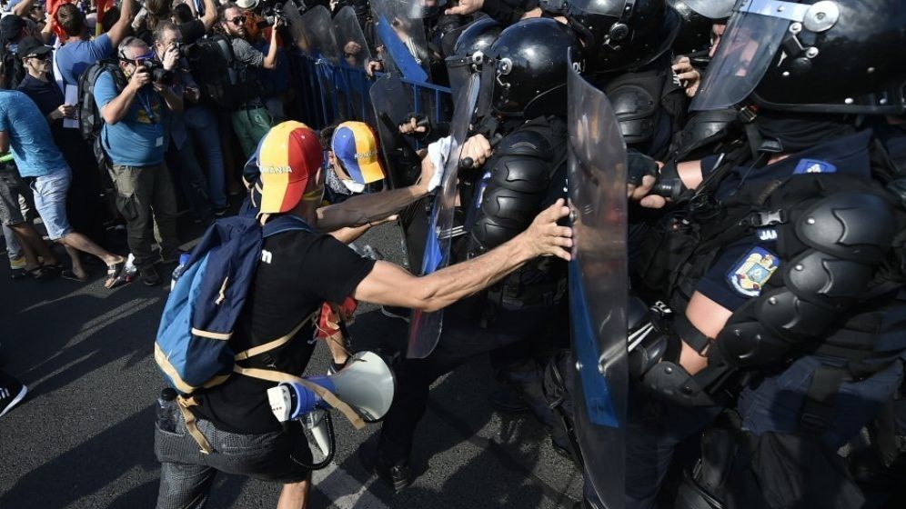 Grupurile civice cer redeschiderea dosarului 10 august