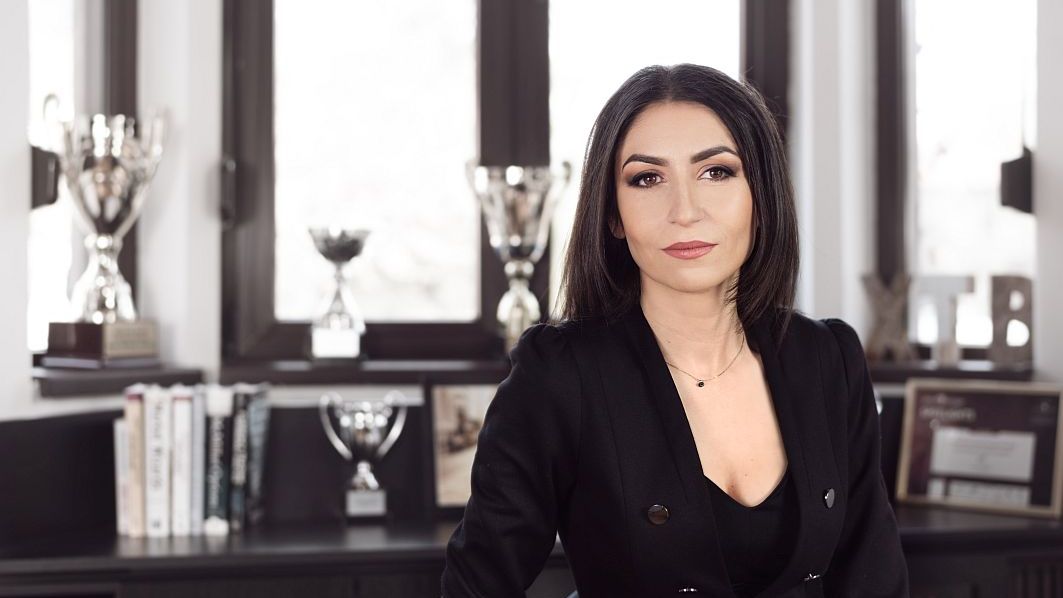 Un broker vrea să încurajeze accesul românilor la piețele externe de capital, renunțând la comisionul pe acțiuni