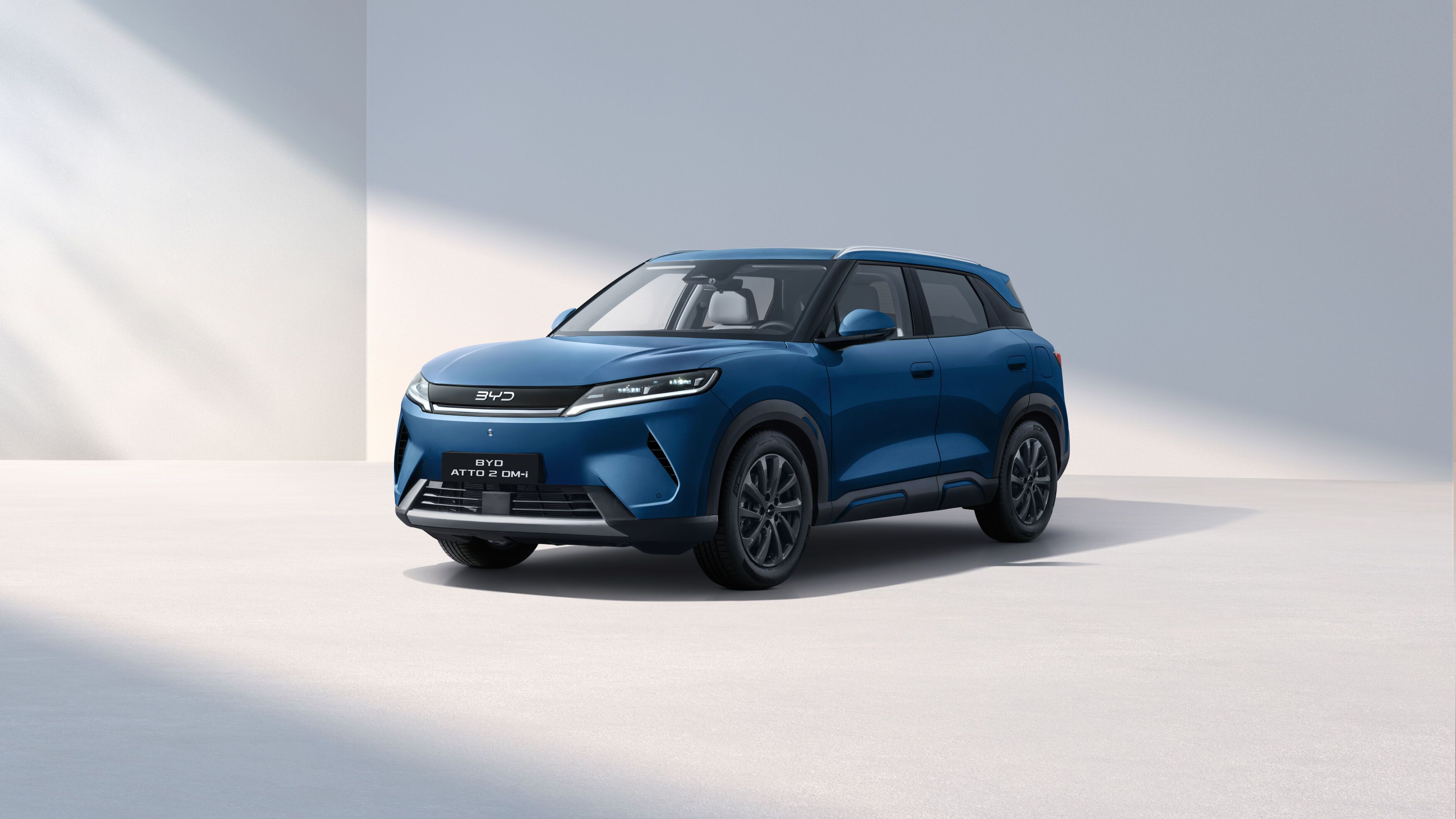 FOTO | BYD lansează Atto 2 DM-i în România, cel mai ieftin SUV hibrid plug-in de pe piață - Poza 1