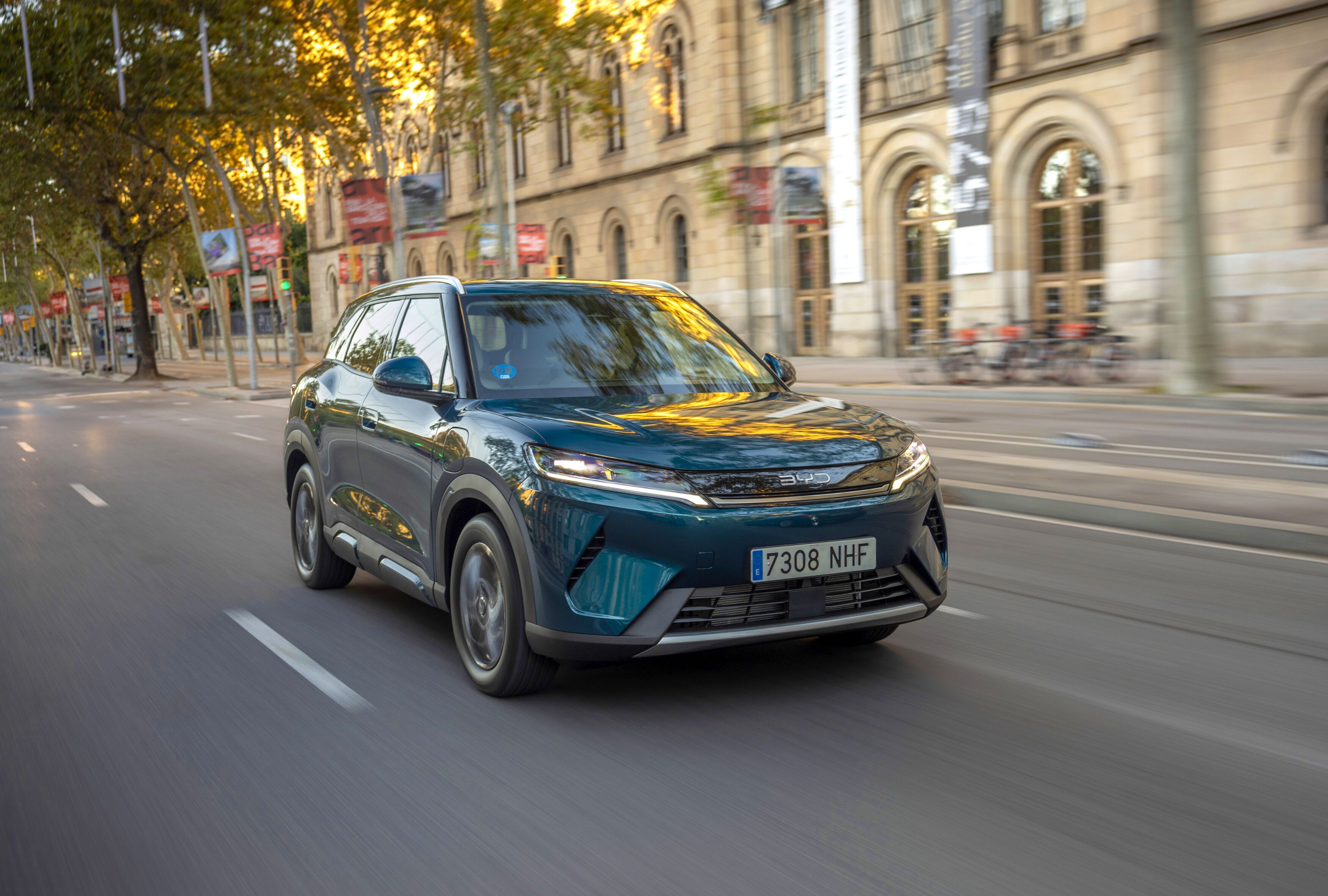 FOTO | BYD lansează Atto 2 DM-i în România, cel mai ieftin SUV hibrid plug-in de pe piață - Poza 6