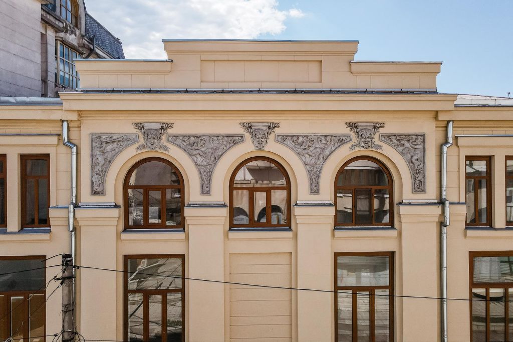 GALERIE FOTO | Se vinde unul dintre cele mai elegante teatre din România - Imagine 6