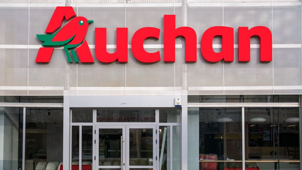 Auchan se reorganizează. Lidl vrea să-i cumpere 19 magazine