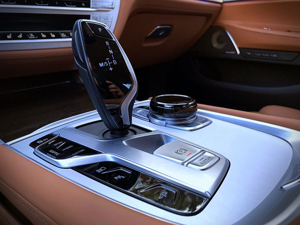 BMW 745e - Imagine 27