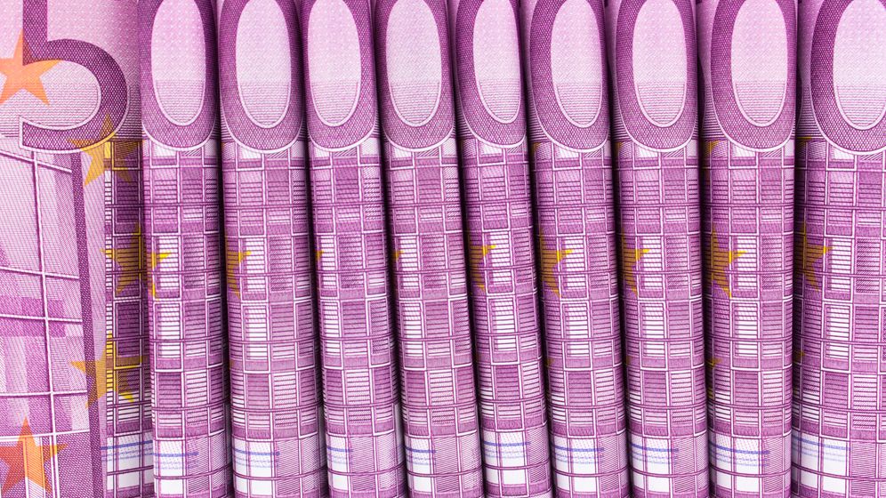 Datoria externă a României a crescut cu 2,8 miliarde de euro într-o singură lună în 2022