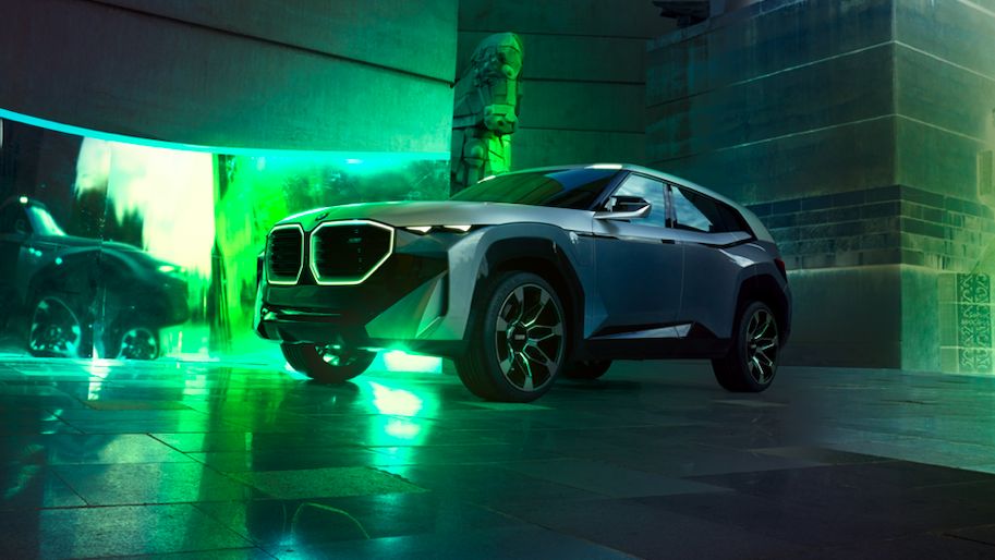 BMW M prezintă în premieră mondială un nou concept de automobil expresiv