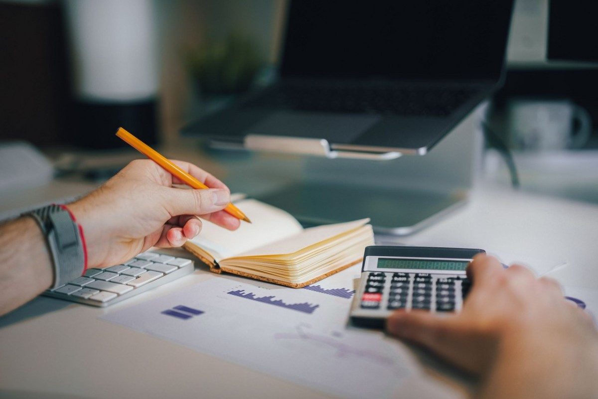 Credite online: termenii financiari pe care este bine să îi cunoști înainte de aplicare