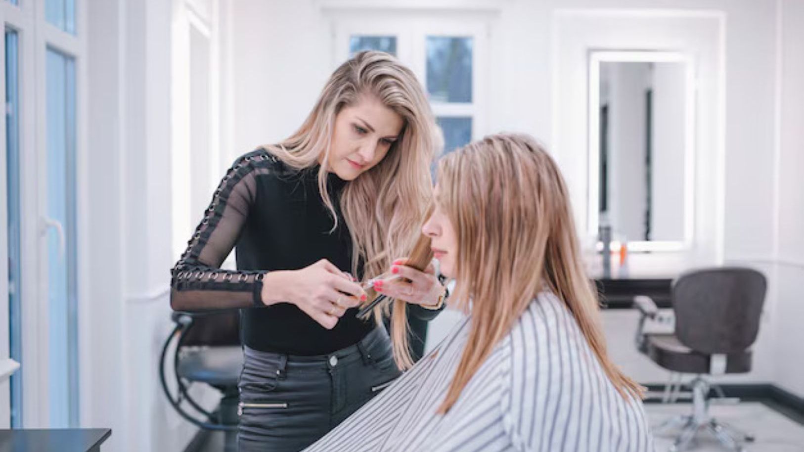 Cum reduci neprezentările la salonul de coafură: tactici care chiar funcționează