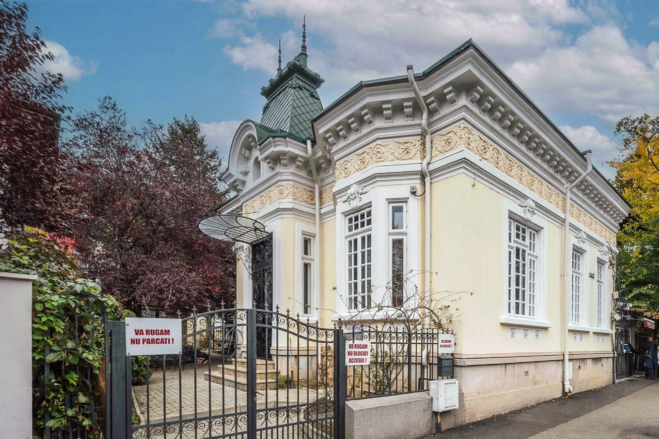GALERIE FOTO | Vilă istorică din centrul Capitalei, scoasă la vânzare pentru 1,5 mil. euro - Poza 9