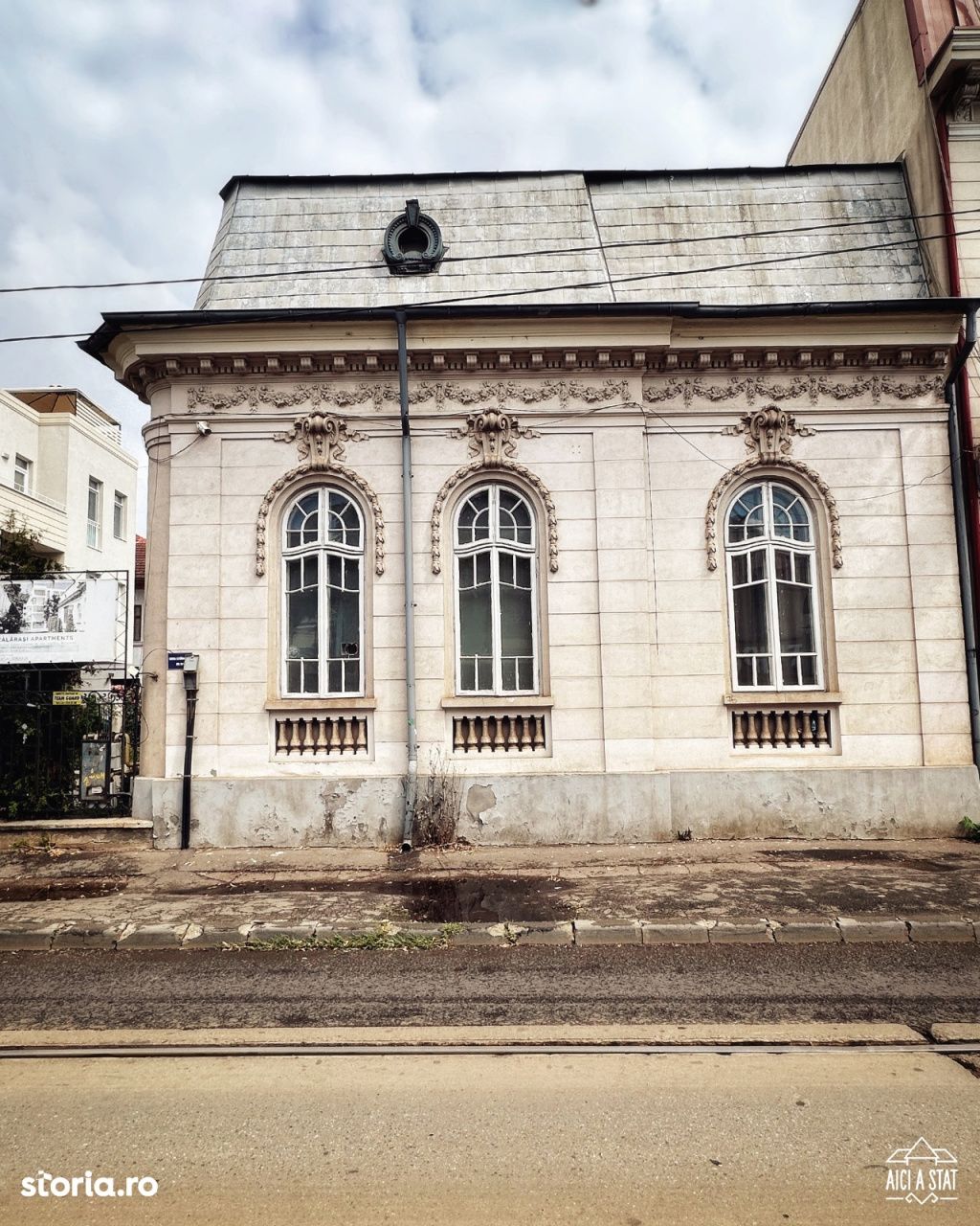 GALERIE FOTO | O nouă vilă istorică din Capitală a fost scoasă la vânzare, pentru 900.000 de e - Imagine 10