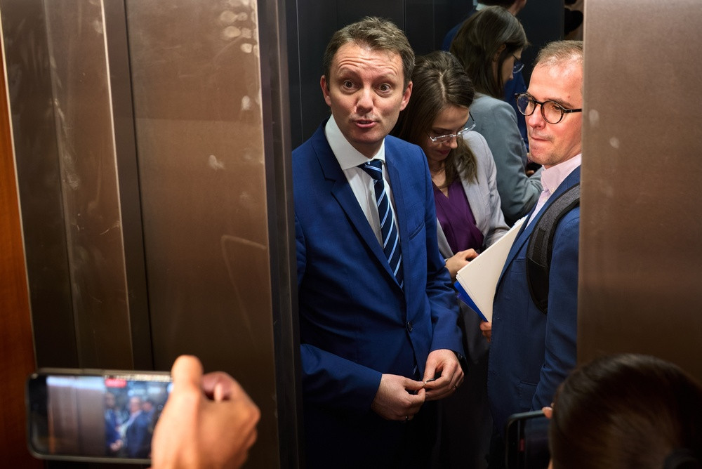 Mesajul lui Siegfried Mureșan înaintea votului de învestitură: Puterea este astăzi la fiecare parlamentar