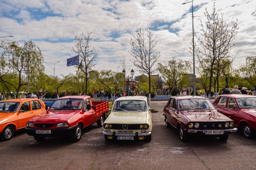FOTO | Retroparada Primăverii: Ce am văzut la cea mai mare expoziție de mașini retro din țară - Imagine 12