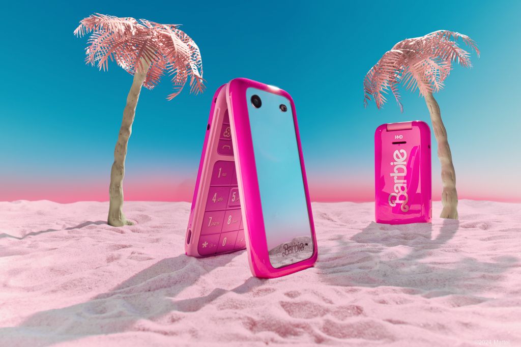 HMD și Mattel au scos pe piață telefonul Barbie, un model retro cu clapetă - Imagine 15