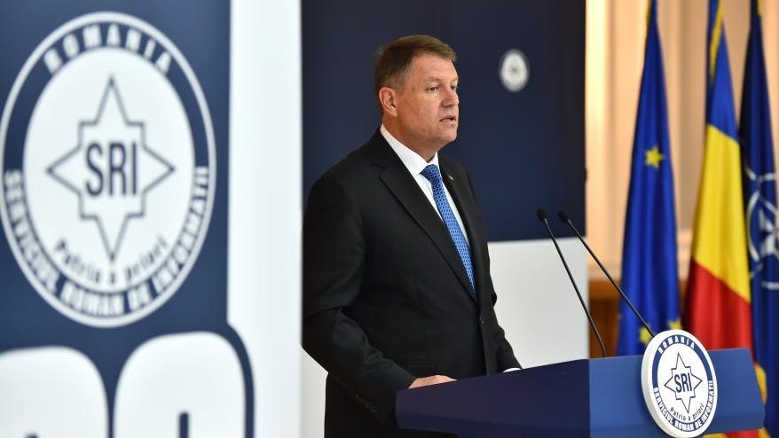 Klaus Iohannis a semnat trecerea in rezerva a 10 generali din SRI