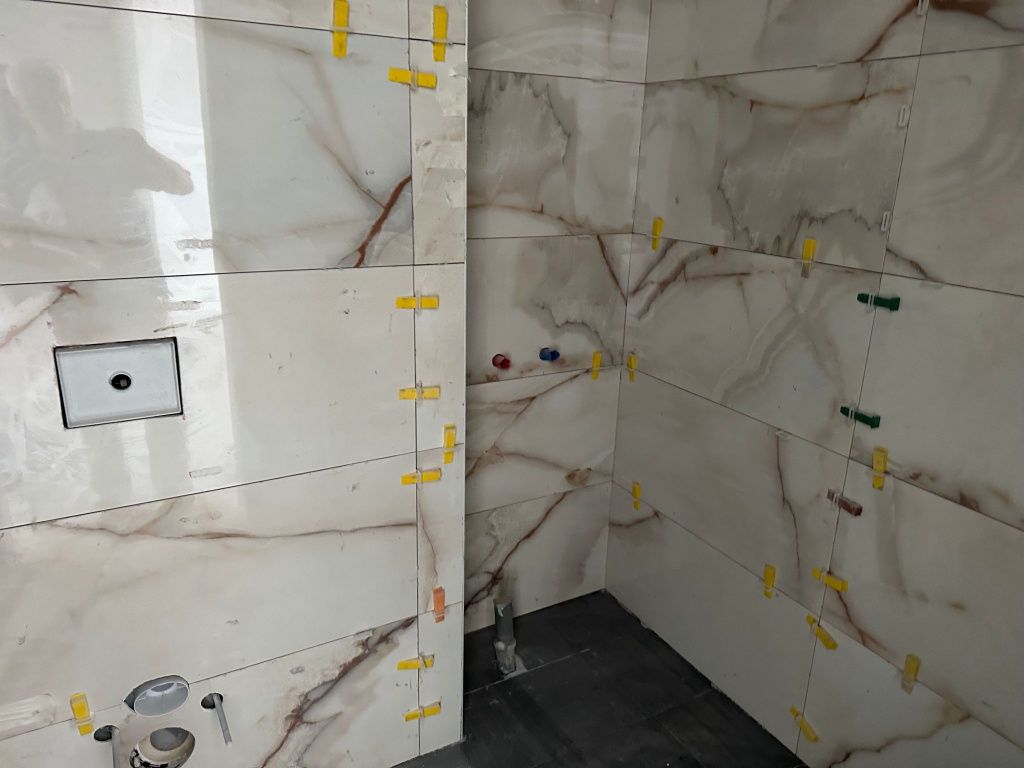 ANAF scoate la licitație un apartament nou-nouț, sub prețul pieței - Imagine 5