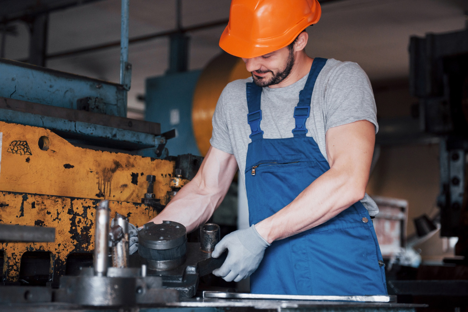 5 moduri de a reduce blocajele tehnice în fabricile de producție industrială