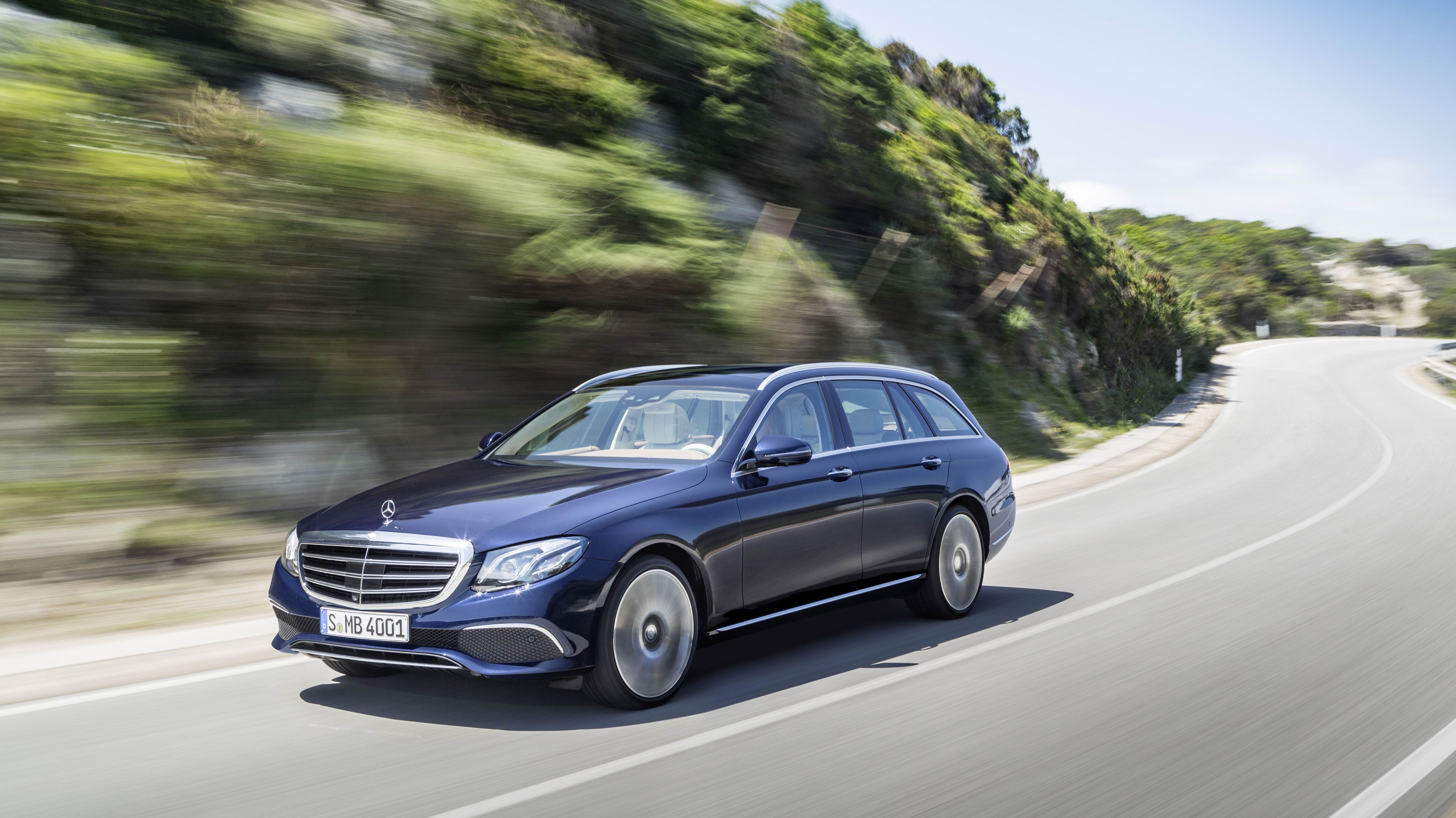 Mercedes-Benz Clasa E Estate, primul break cu "sofer inteligent" - test drive