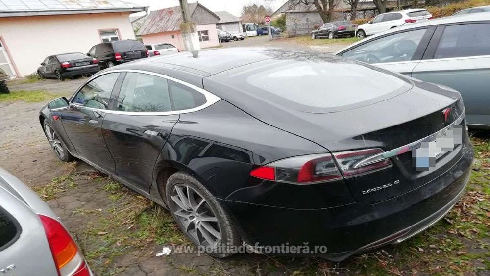 O Tesla furată din Norvegia a fost găsită în Suceava