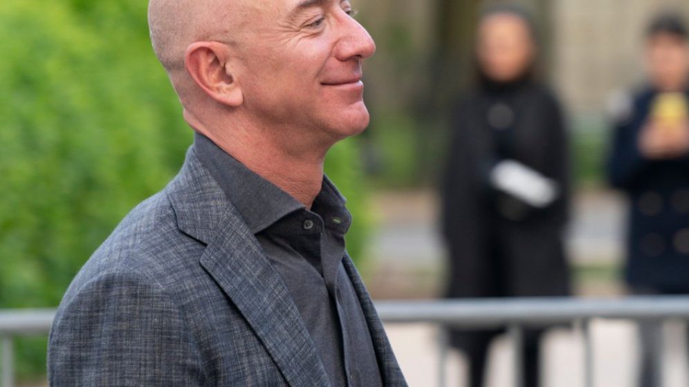 Gigantul de e-commerce Amazon va investi 15,7 miliarde de euro în Spania