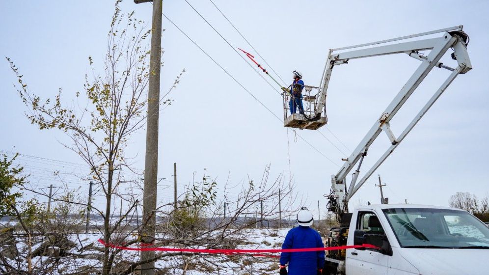 Reguli noi de racordare pregătite de ANRE. Când vor intra modificările în vigoare și pe cine vizează