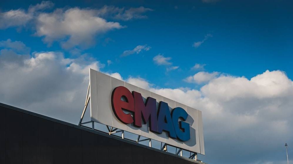 TRANZACȚIE | eMAG mai cumpără o companie din România. Va prelua Orange Money