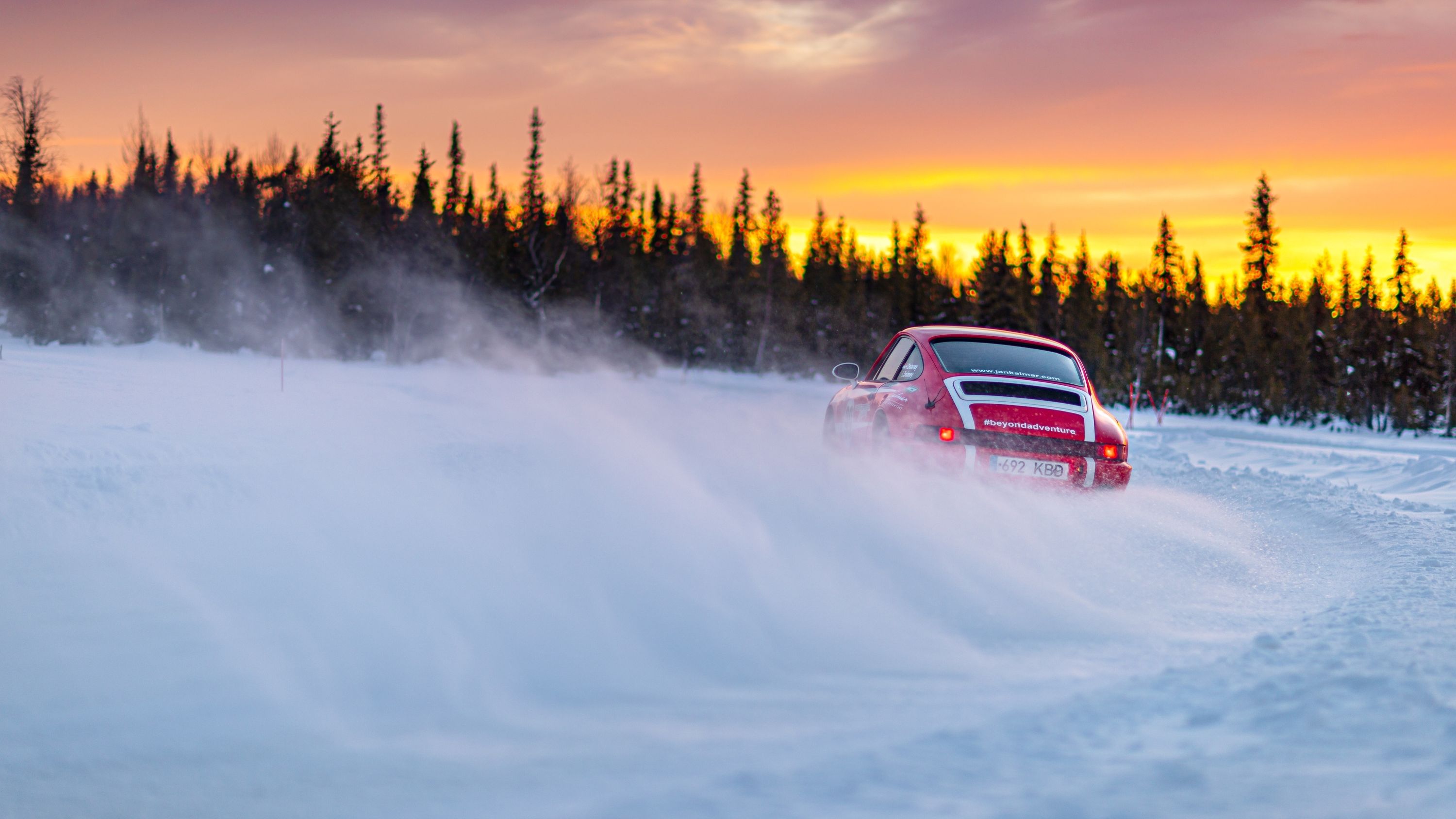 Studiu Goodyear: 8 din 10 români nu se simt în siguranță când merg în condiții de iarnă