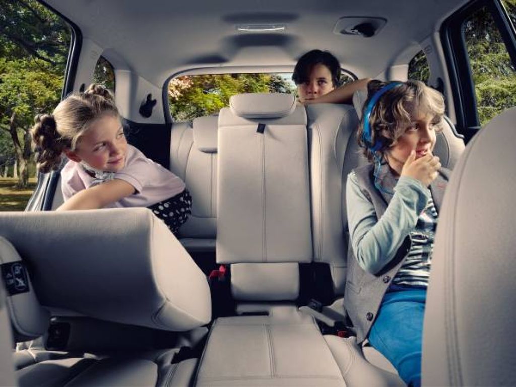 BMW Seria 2 Gran Tourer - Imagine 16
