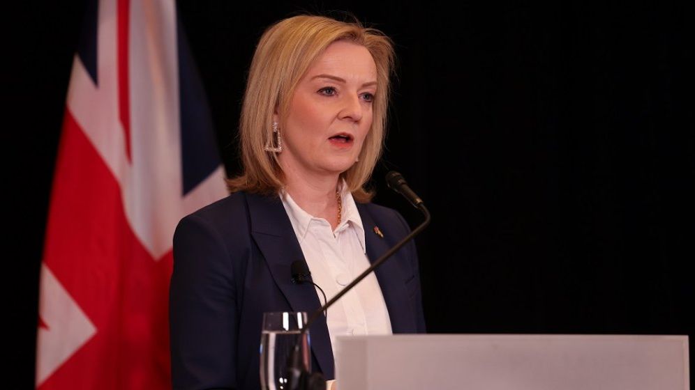 Marea Britanie vrea să extindă cotele de imigranţi, pentru a atenua deficitul de forţă de muncă