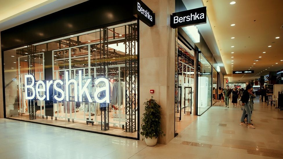 S-a deschis primul magazin Bershka din Suceava, in Iulius Mall