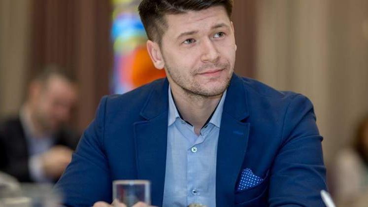 Cum sa faci mii de euro pe luna, de acasa. Ponturi despre vanzarile pe Amazon, din Romania