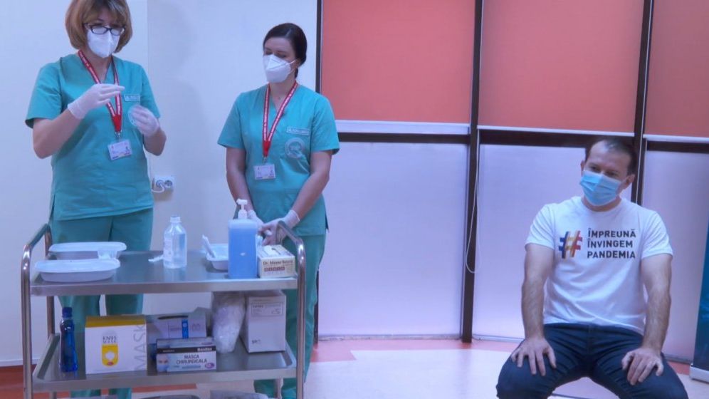 Cîţu: Cei care lucrează în sistemul bugetar ar trebui cu toţii să fie vaccinaţi sau testaţi