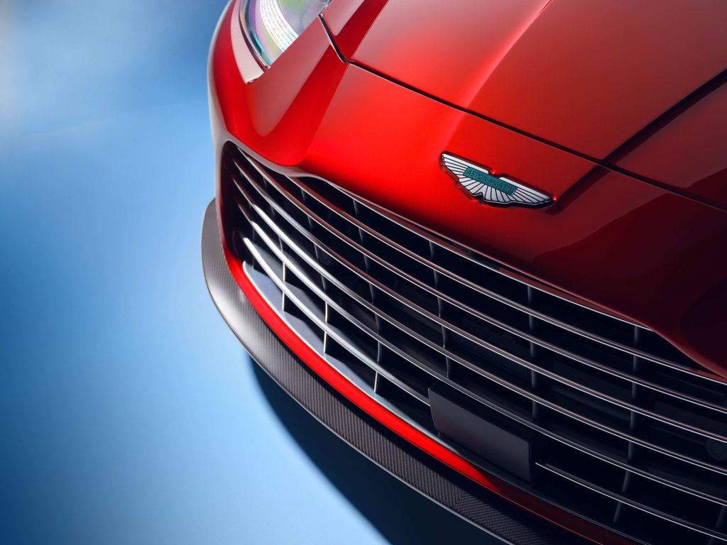 GALERIE FOTO | Aston Martin lansează un nou Vanquish cu motor V12 - Imagine 4